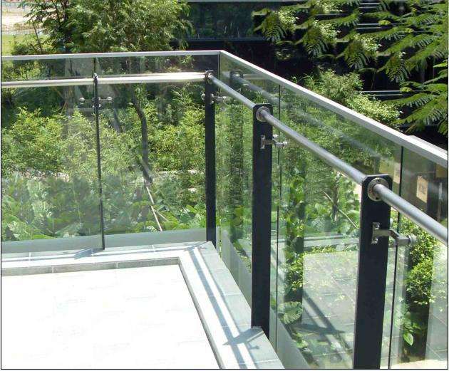 定制不銹鋼護(hù)欄